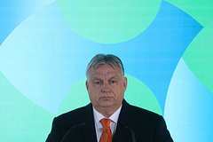 Орбан призвал страны Европы развивать свои армии